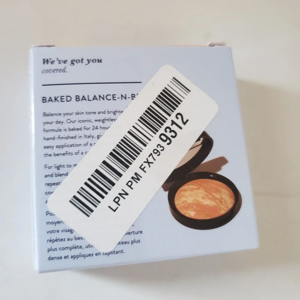 Laura Geller Baked Balance-n-Brighten Color Correcting Foundation Porcelain .32